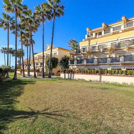 Romana Playa Beachfront Апартаменти Марбелья