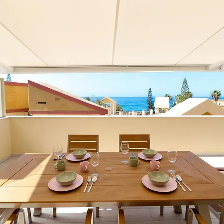 Romana Playa Beachfront Апартаменты Марбелья