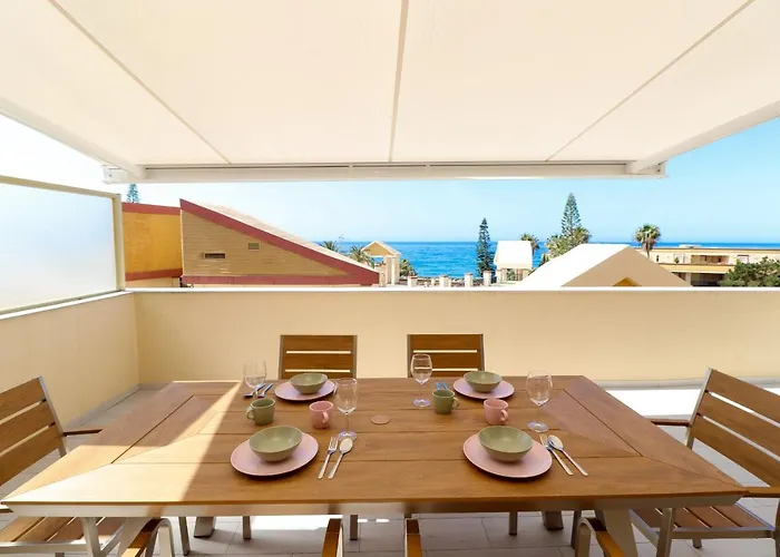 Romana Playa Beachfront Apartament Marbella