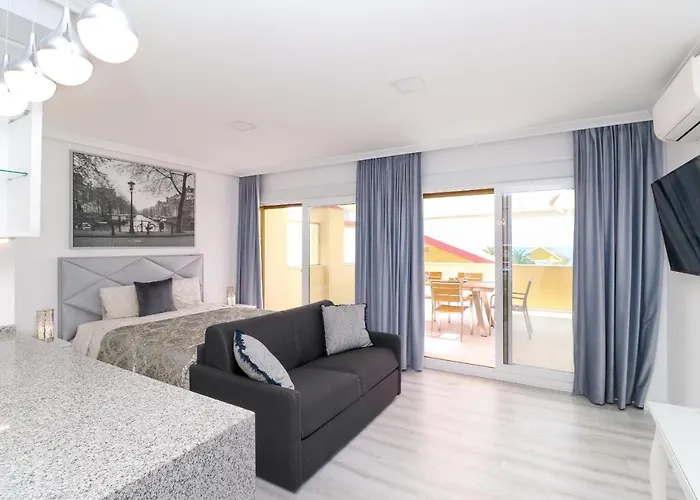 Romana Playa Beachfront * Marbella